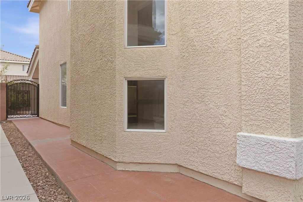 6611 Ironbound Bay, Las Vegas, NV 89139