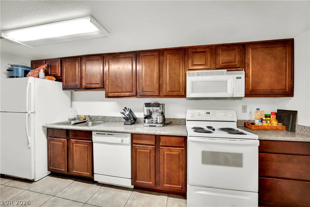 4470 Sandy River, Las Vegas, NV 89103