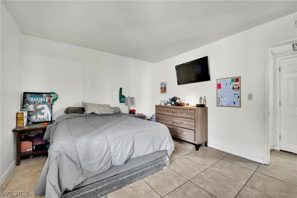 4470 Sandy River, Las Vegas, NV 89103