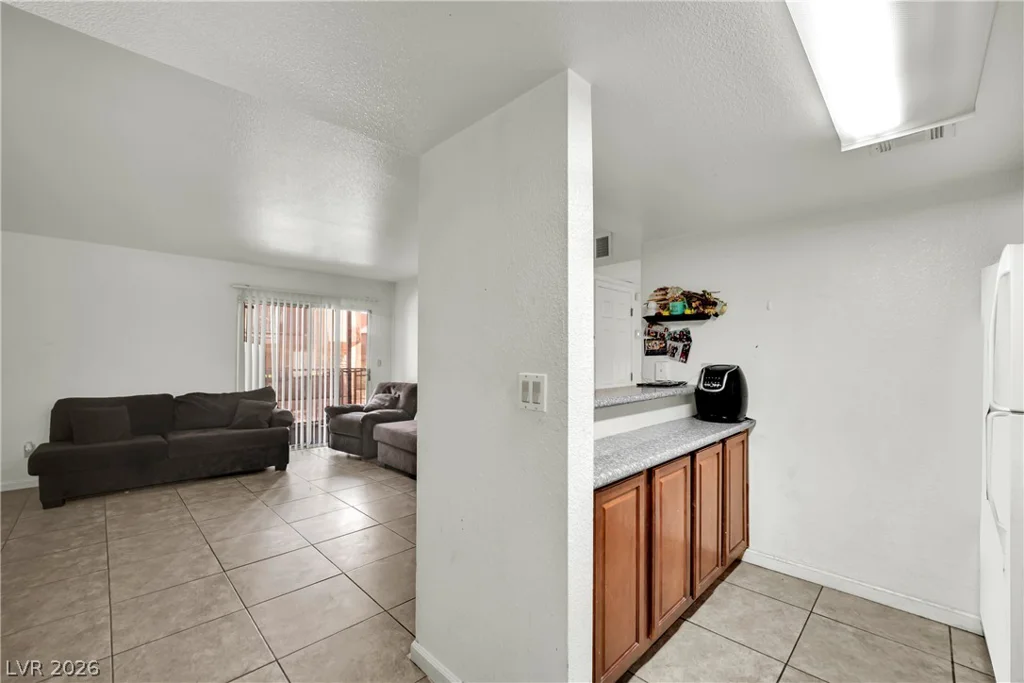 4470 Sandy River, Las Vegas, NV 89103