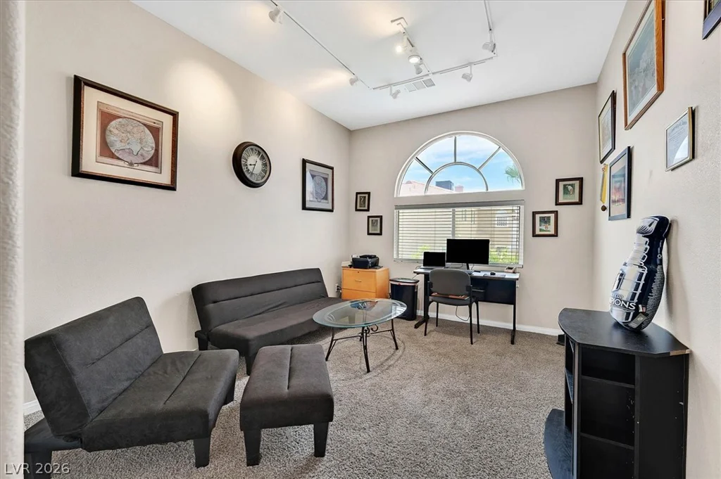 3905 Larkcrest, Las Vegas, NV 89129