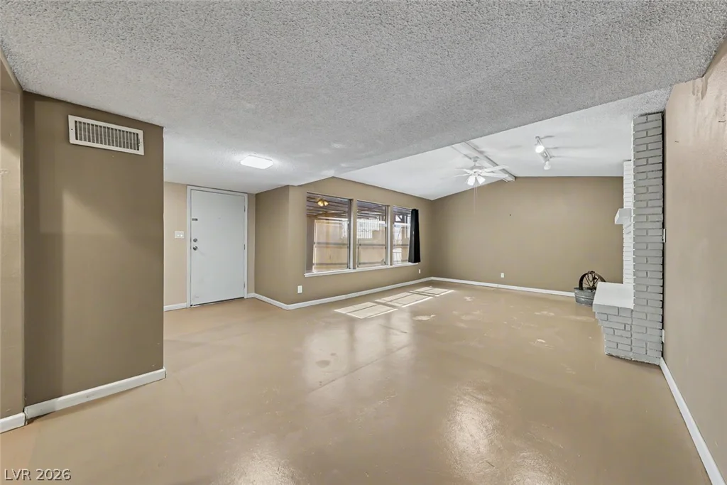 3997 Cherokee, Las Vegas, NV 89121