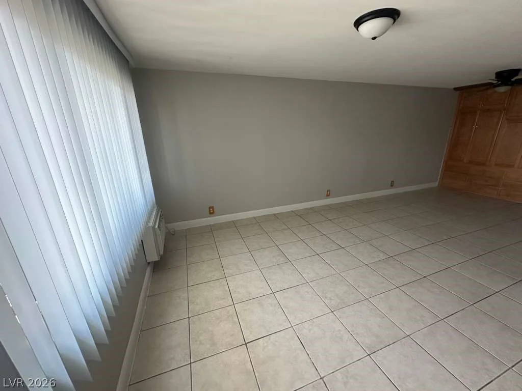 4600 Paradise, Las Vegas, NV 89169
