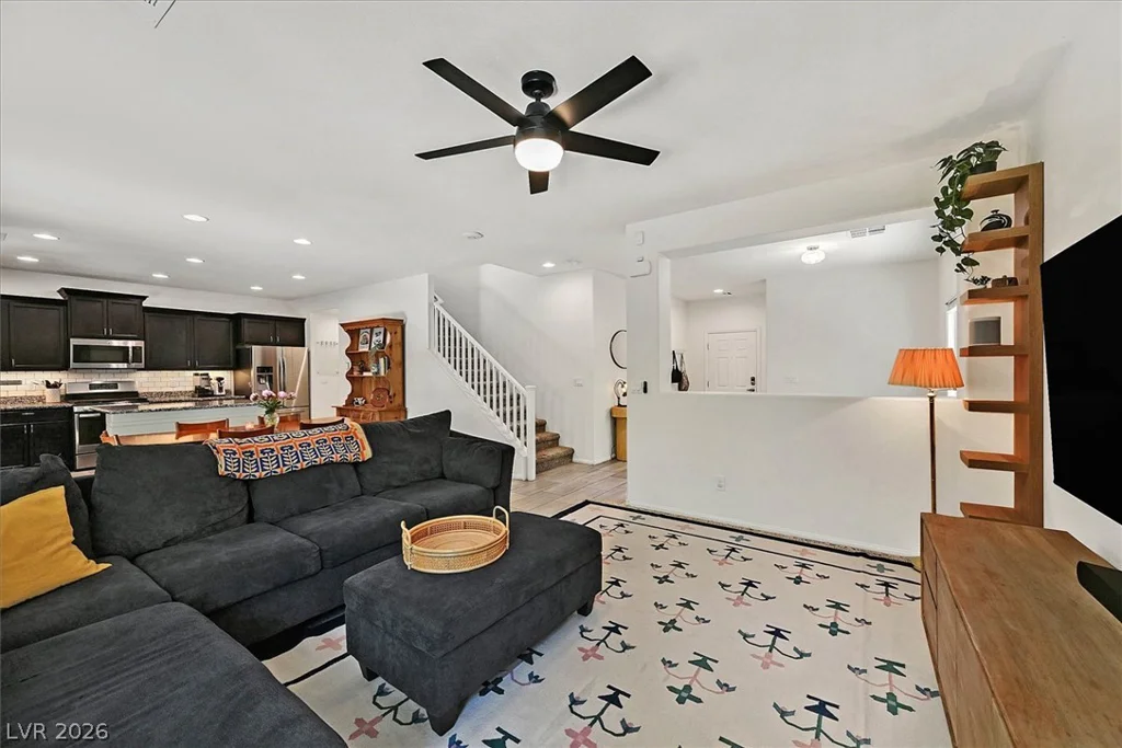 7913 Woolly, Las Vegas, NV 89149