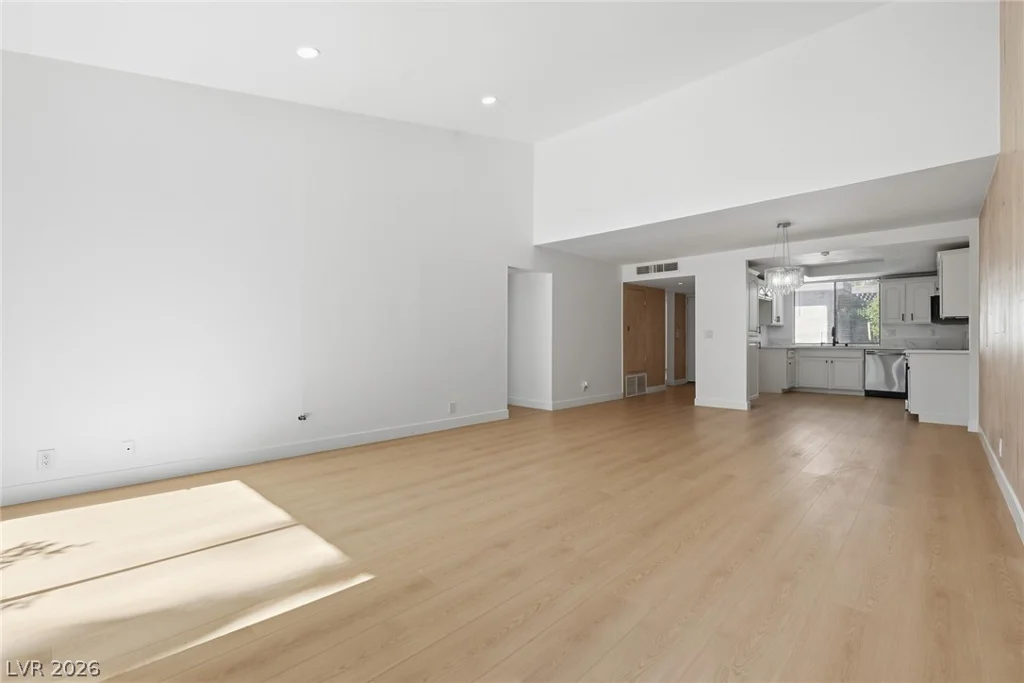 3432 Pino, Las Vegas, NV 89121