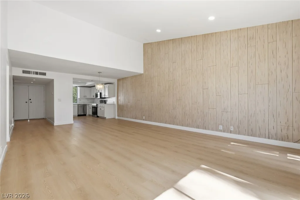 3432 Pino, Las Vegas, NV 89121