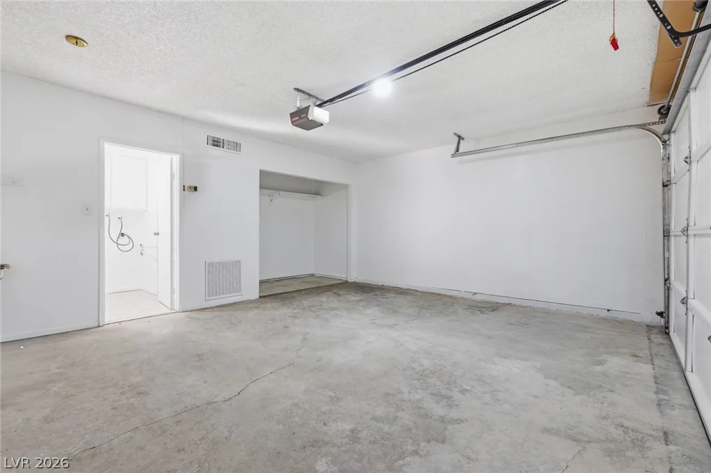 3432 Pino, Las Vegas, NV 89121