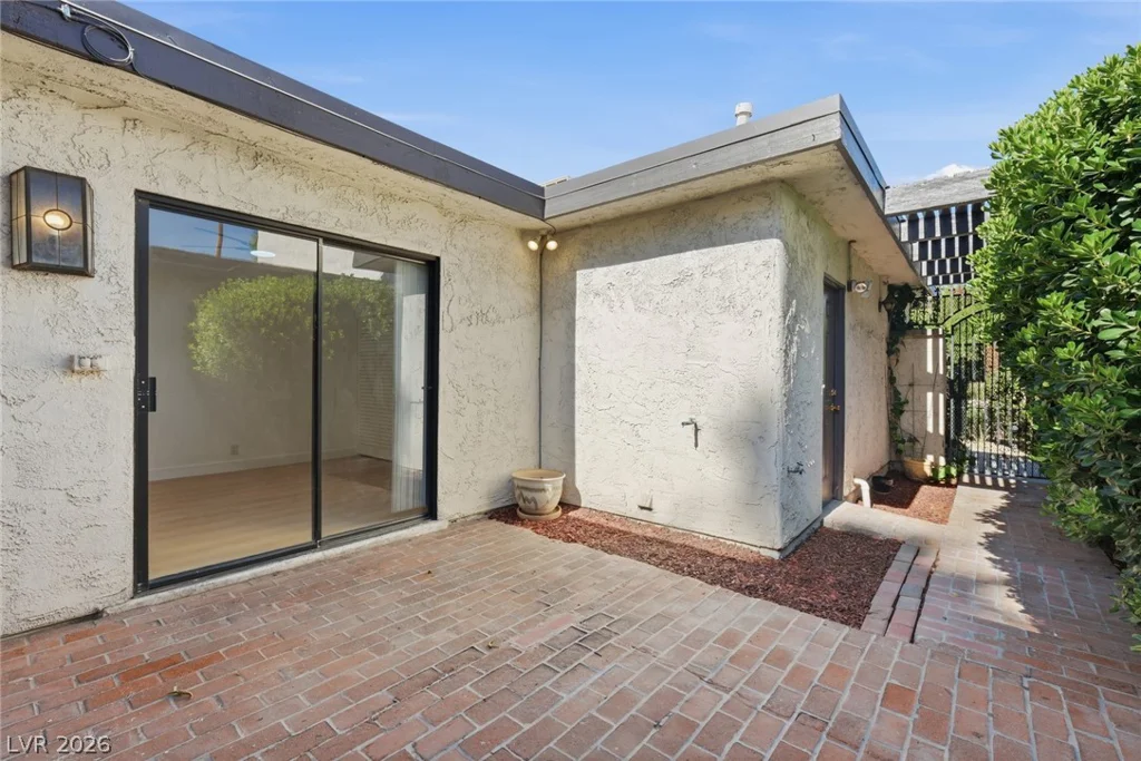 3432 Pino, Las Vegas, NV 89121