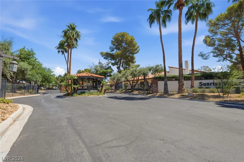 3432 Pino, Las Vegas, NV 89121