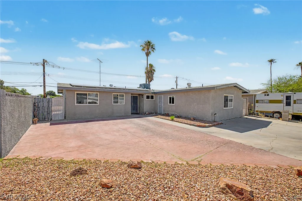 712 Saylor, Las Vegas, NV 89107