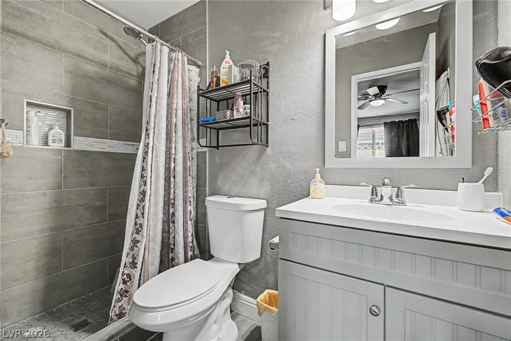712 Saylor, Las Vegas, NV 89107