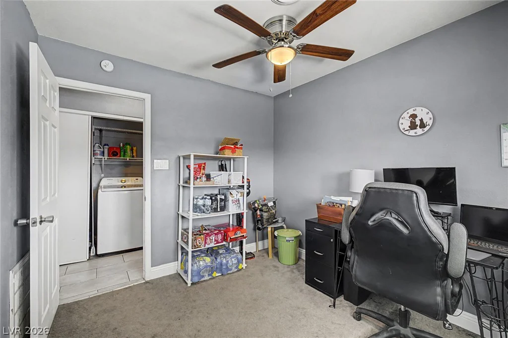 712 Saylor, Las Vegas, NV 89107