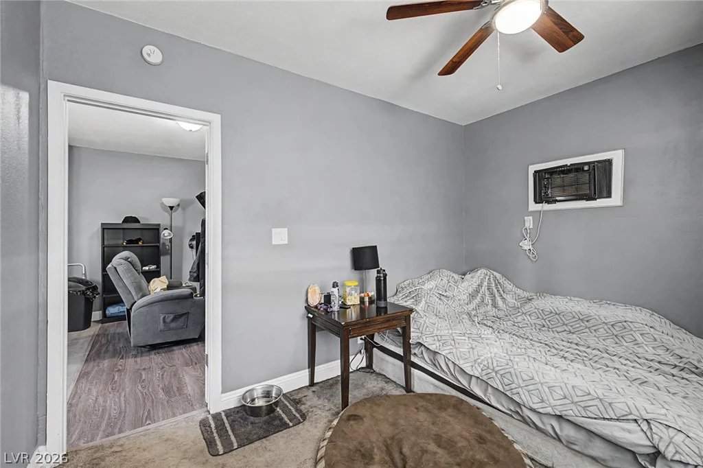 712 Saylor, Las Vegas, NV 89107