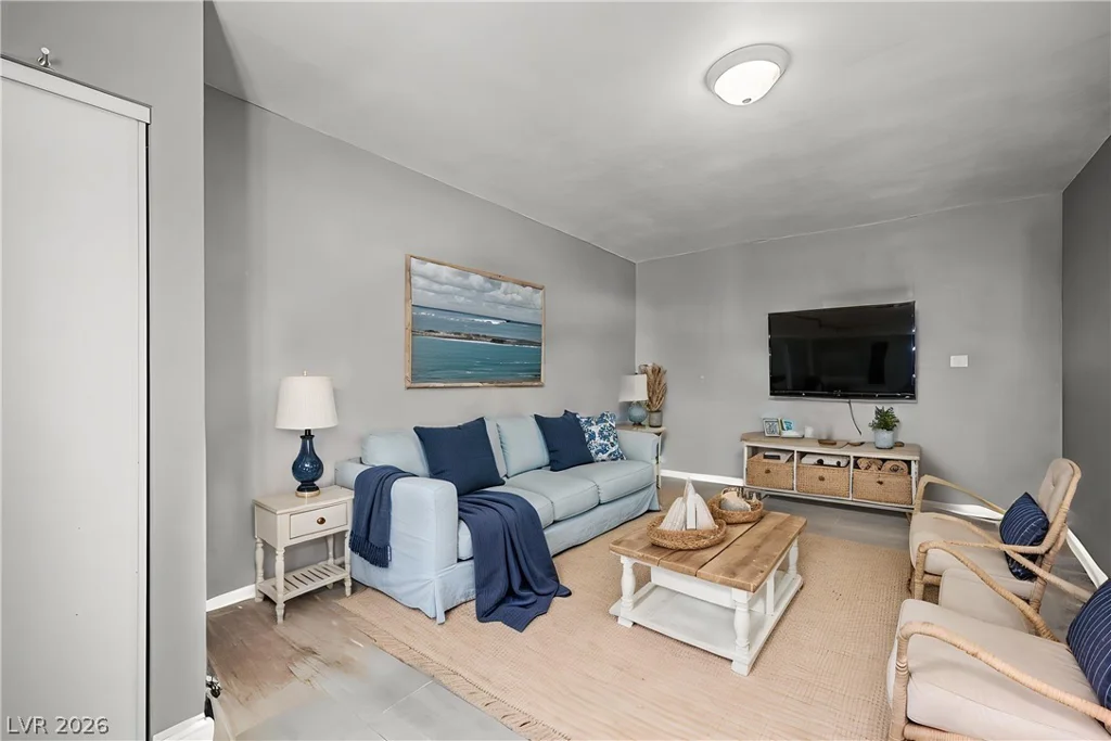 712 Saylor, Las Vegas, NV 89107