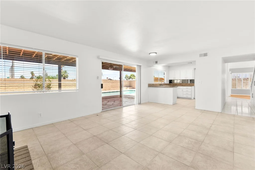 4430 Cranbrook, Las Vegas, NV 89103