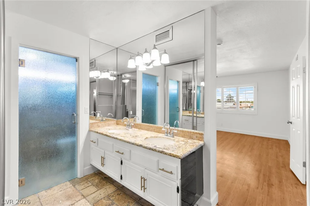 4430 Cranbrook, Las Vegas, NV 89103