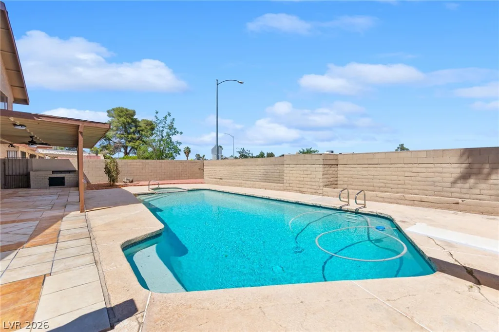 4430 Cranbrook, Las Vegas, NV 89103