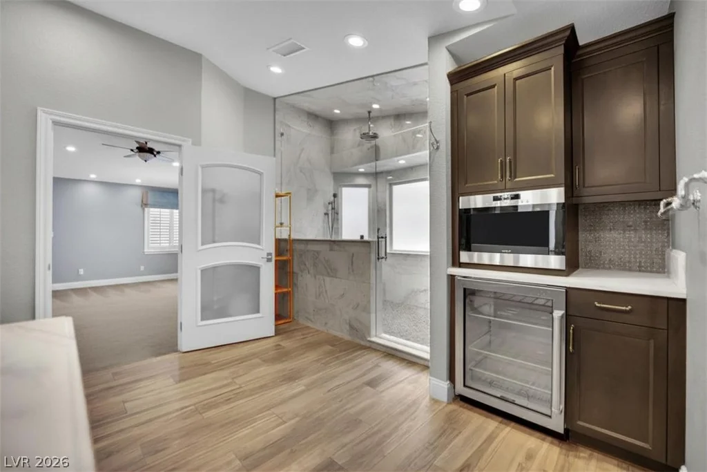 1930 Dresden, Henderson, NV 89014