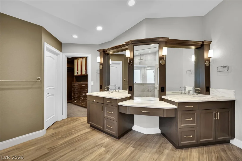 1930 Dresden, Henderson, NV 89014
