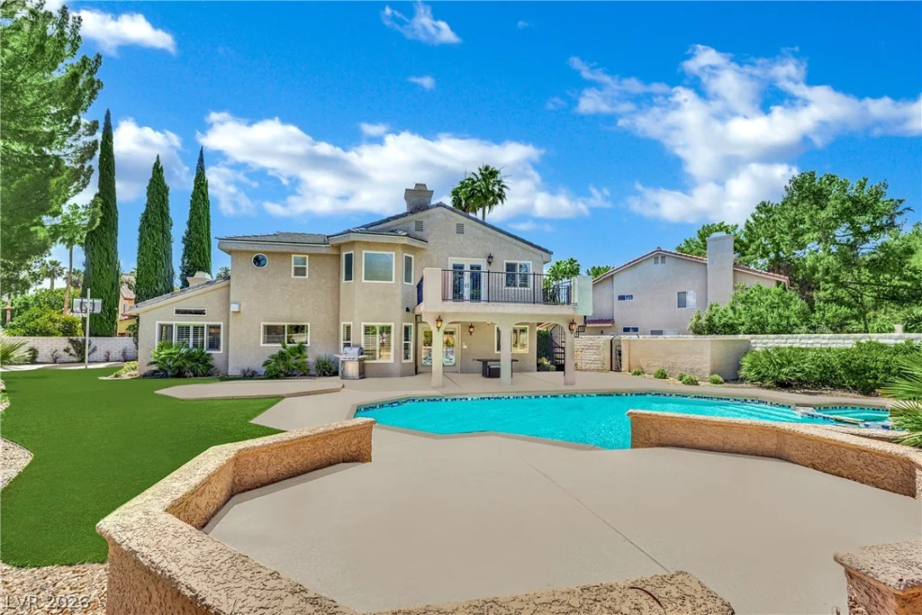 1930 Dresden, Henderson, NV 89014
