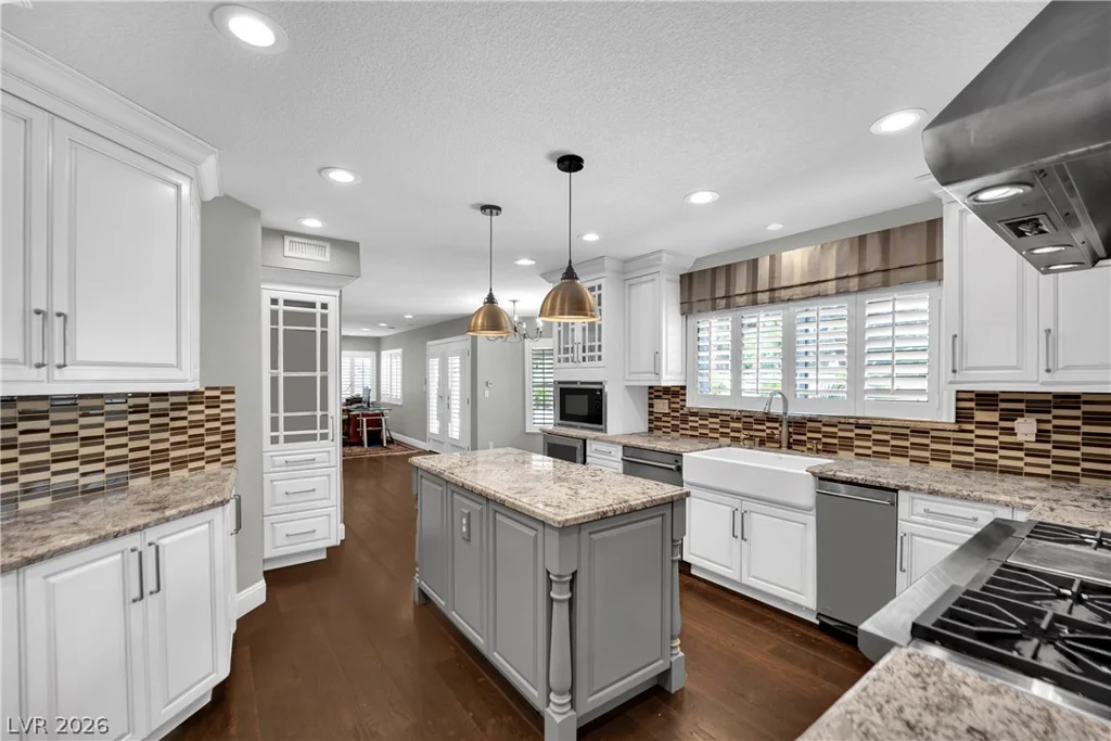 1930 Dresden, Henderson, NV 89014