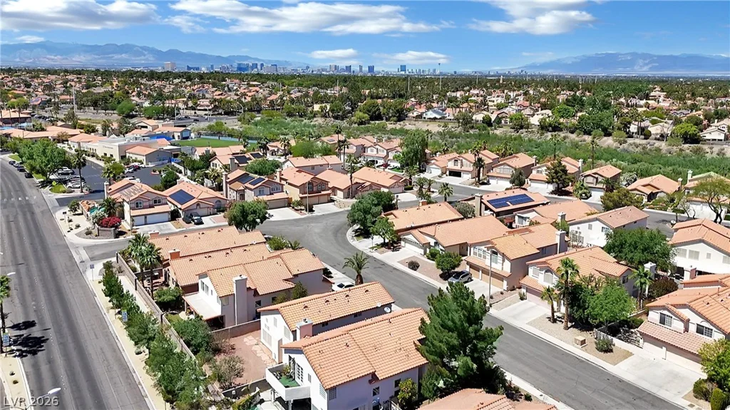 2107 Mountain Echo, Henderson, NV 89074