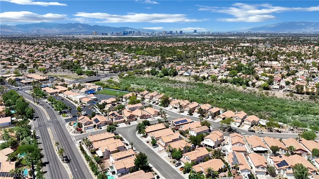 2107 Mountain Echo, Henderson, NV 89074