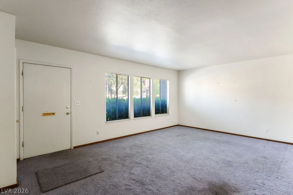 3477 Kensbrook, Las Vegas, NV 89121