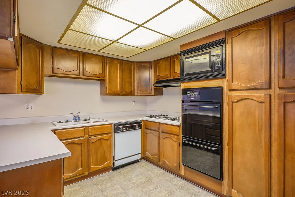 3477 Kensbrook, Las Vegas, NV 89121
