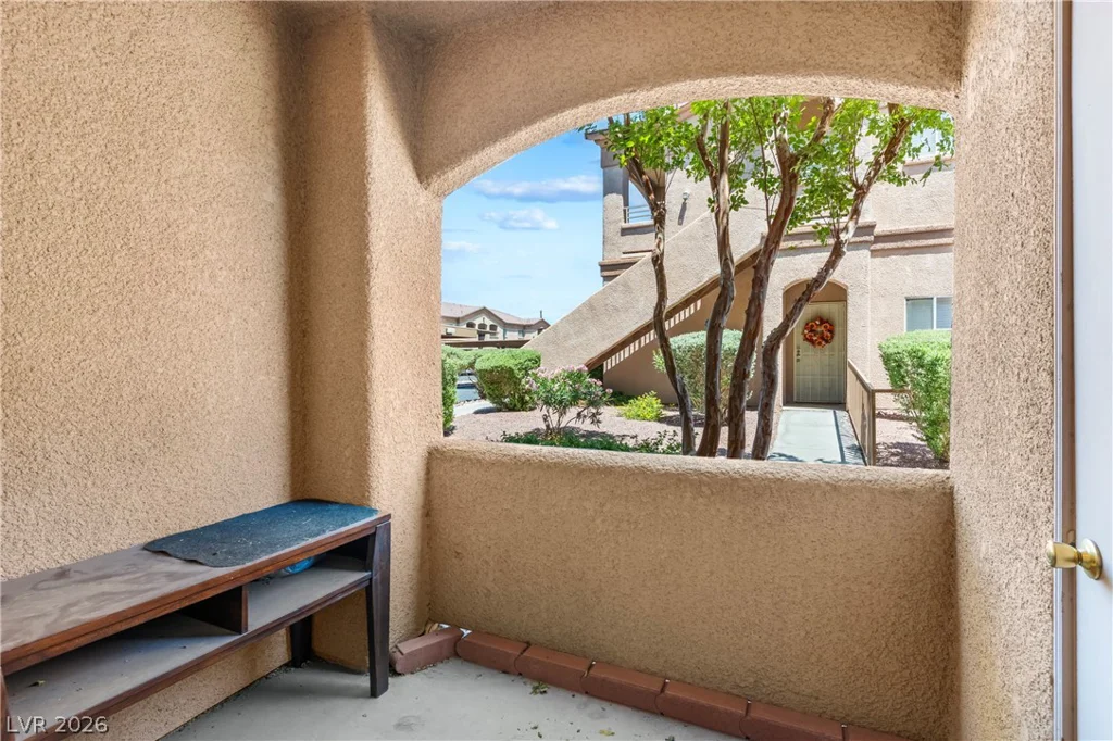 5751 Hacienda, Las Vegas, NV 89122