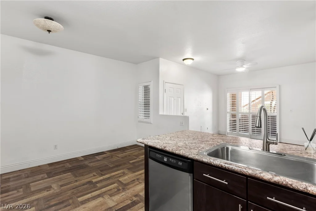 5751 Hacienda, Las Vegas, NV 89122