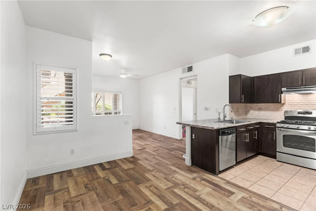 5751 Hacienda, Las Vegas, NV 89122