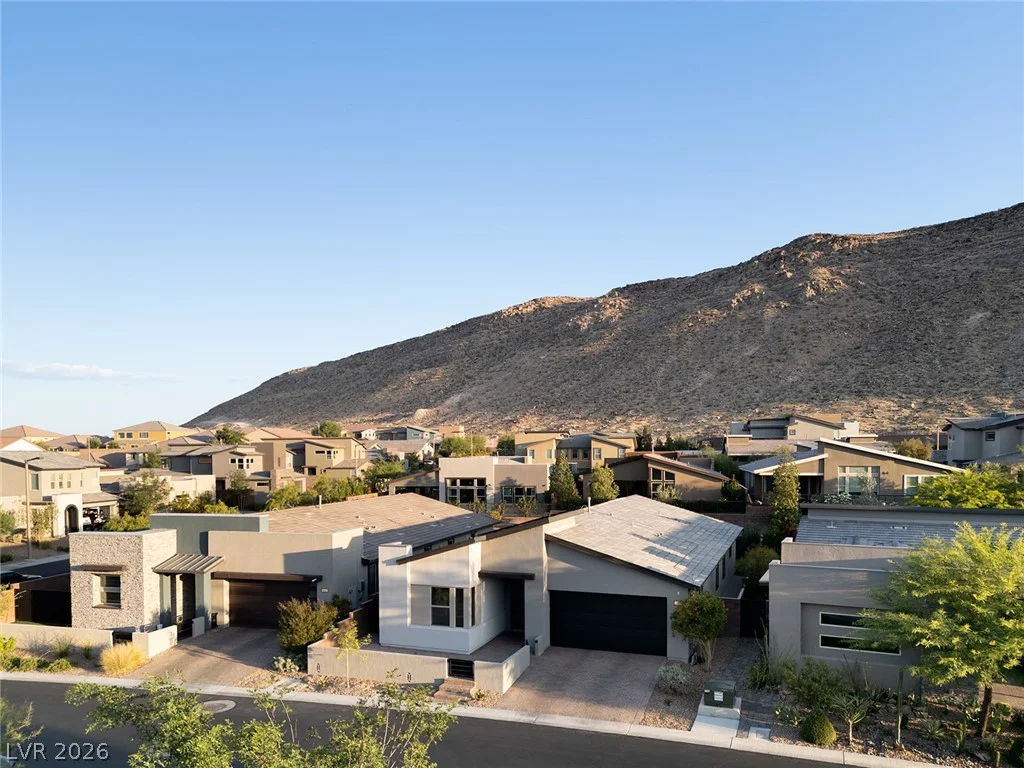 9689 Starlight Ridge, Las Vegas, NV 89148