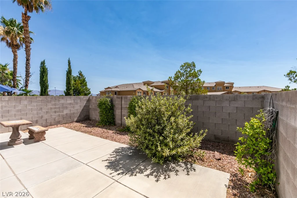 8200 Diamond Star, Las Vegas, NV 89145