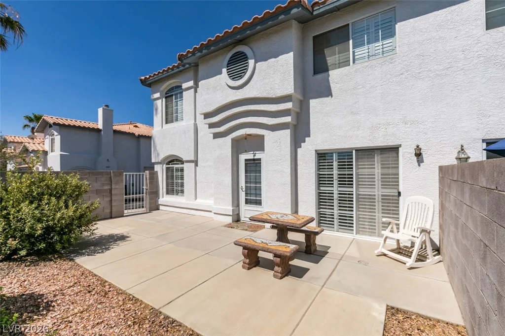 8200 Diamond Star, Las Vegas, NV 89145