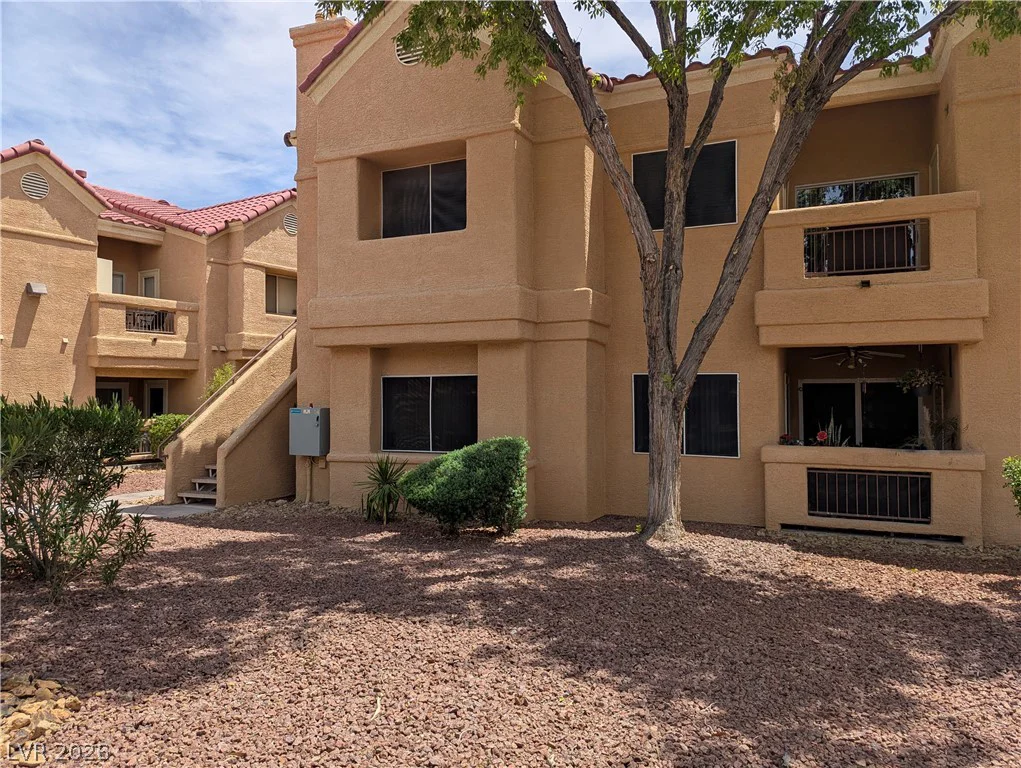 900 Heavenly Hills, Las Vegas, NV 89145