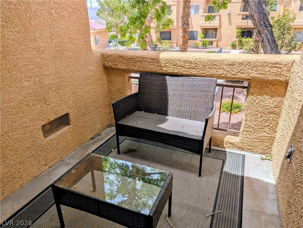 900 Heavenly Hills, Las Vegas, NV 89145