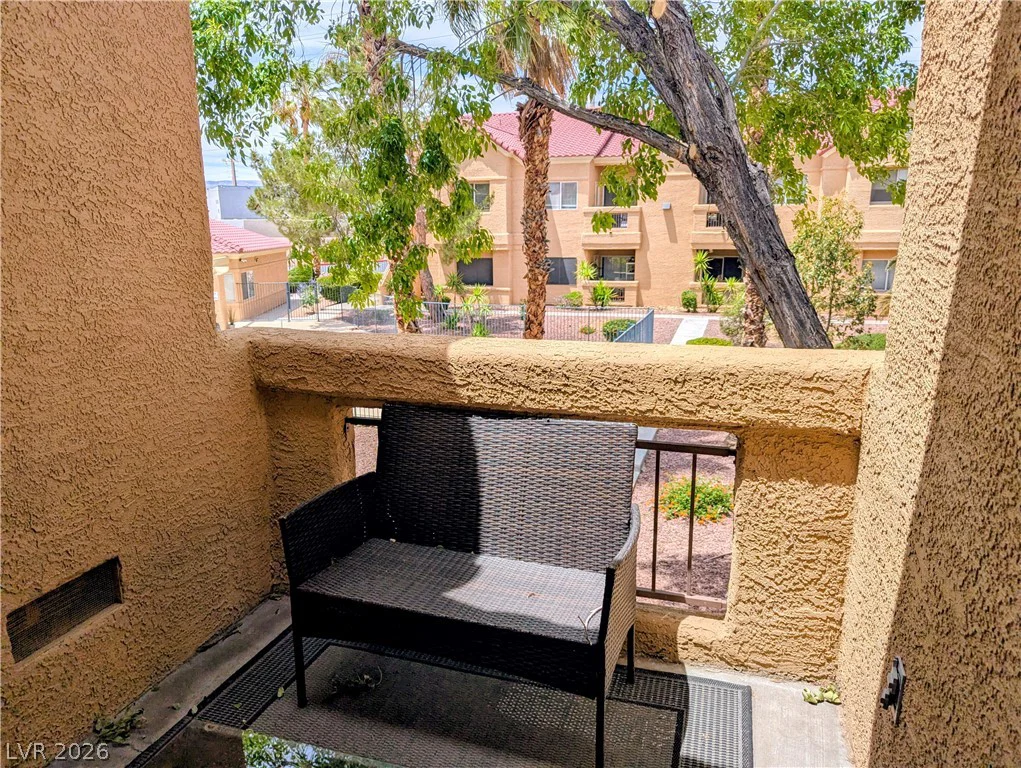 900 Heavenly Hills, Las Vegas, NV 89145