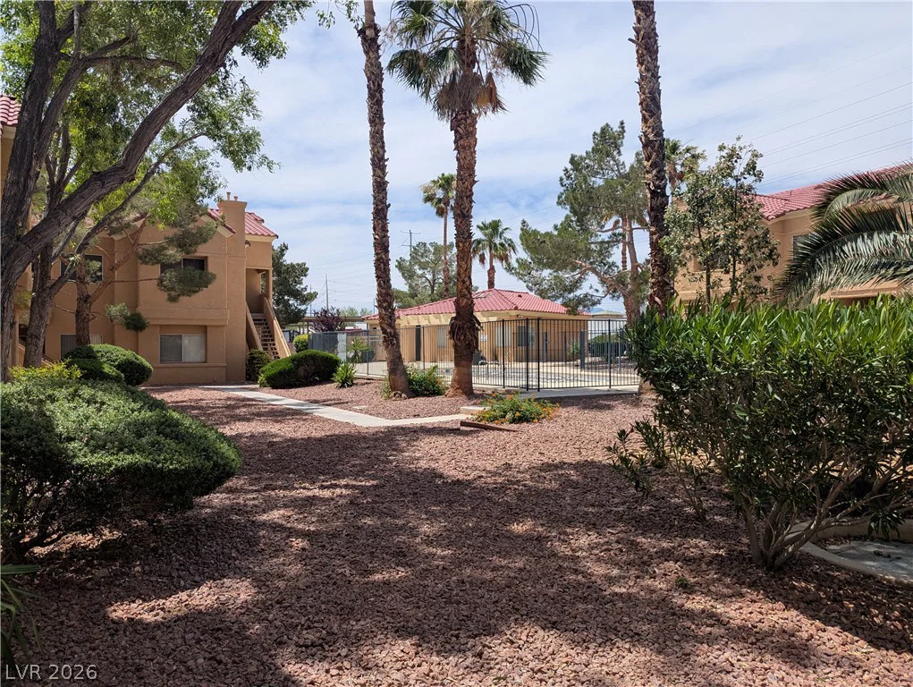 900 Heavenly Hills, Las Vegas, NV 89145