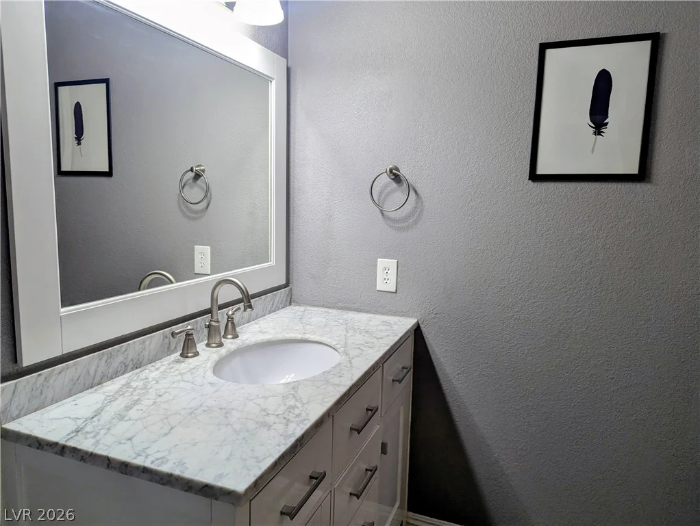 900 Heavenly Hills, Las Vegas, NV 89145