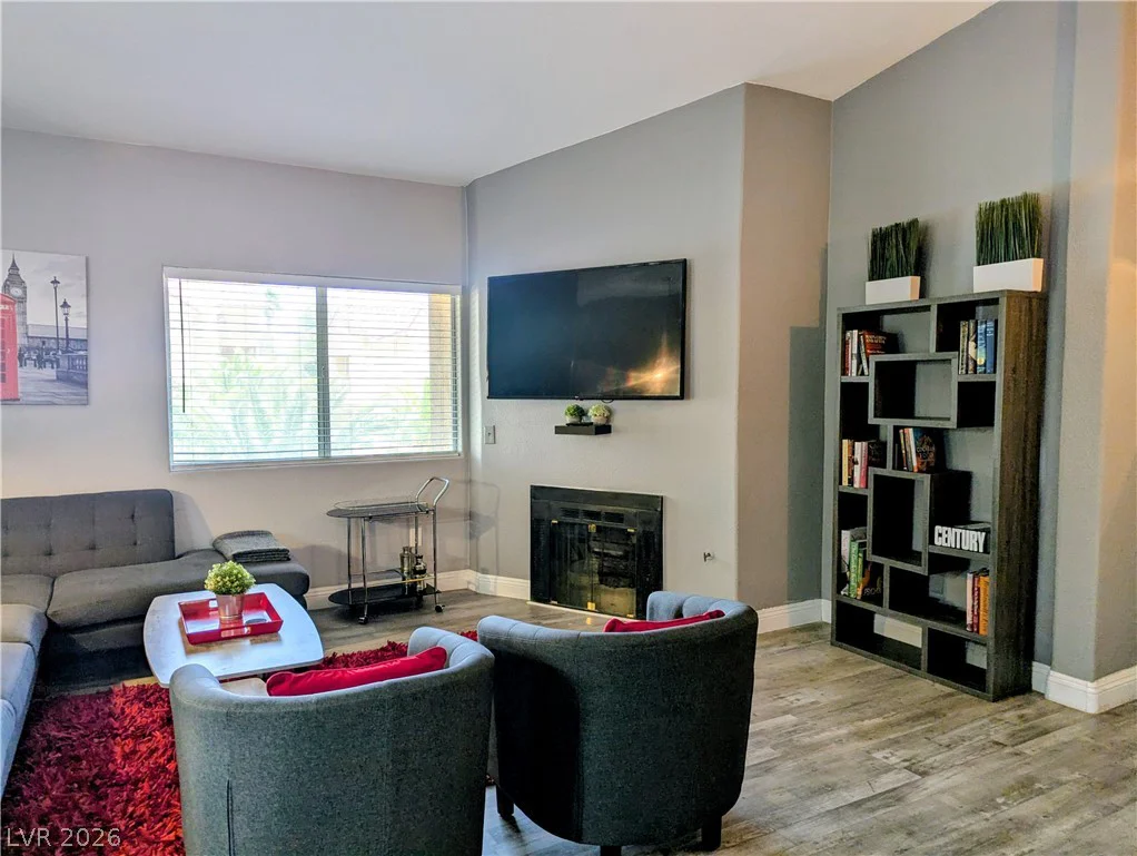 900 Heavenly Hills, Las Vegas, NV 89145
