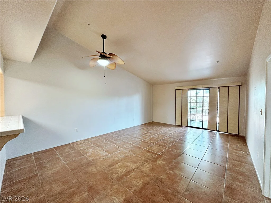 2851 Valley View, Las Vegas, NV 89102