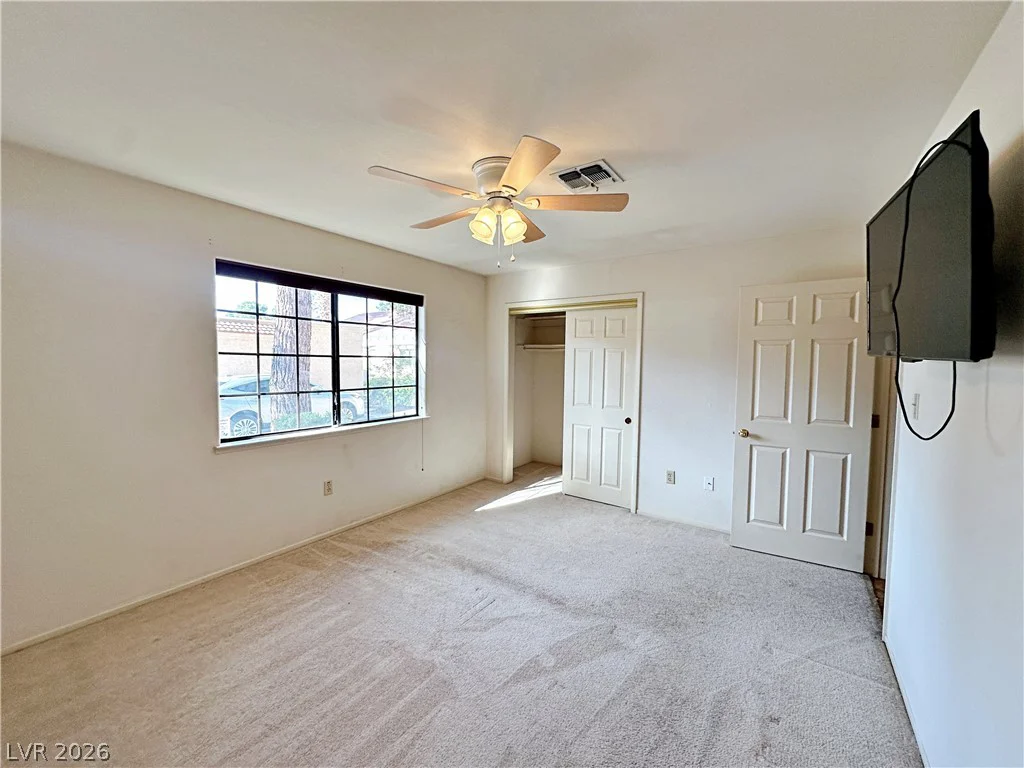 2851 Valley View, Las Vegas, NV 89102