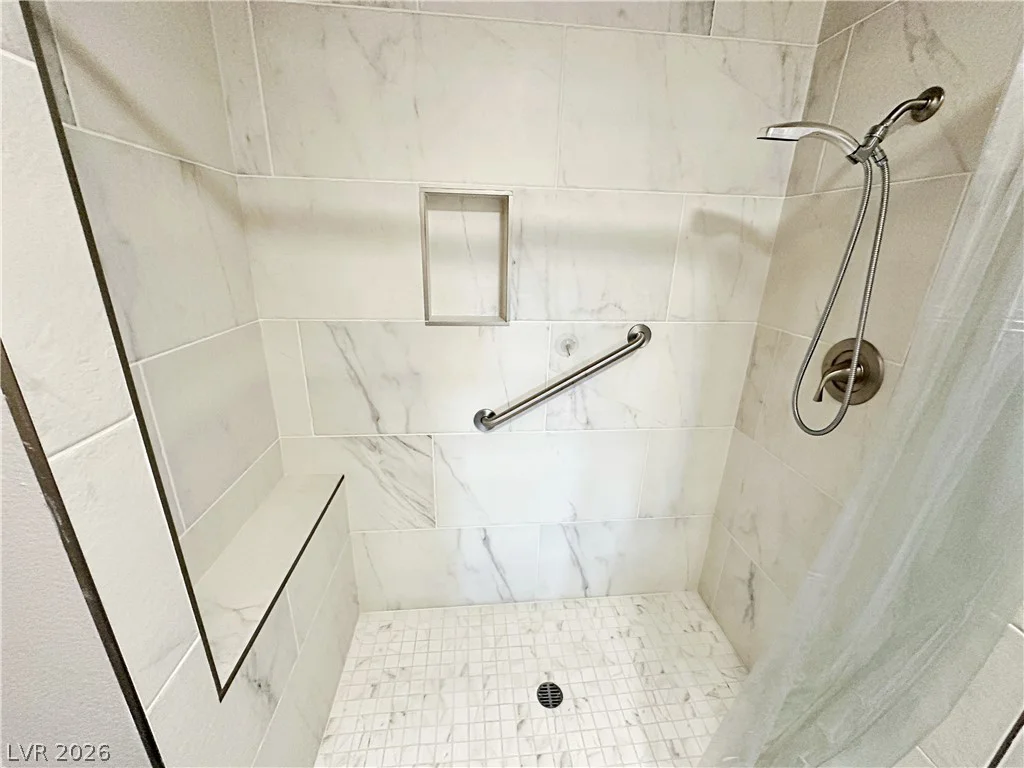 2851 Valley View, Las Vegas, NV 89102