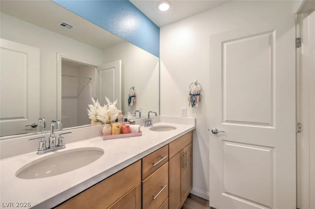 564 SILVER FALCON, Henderson, NV 89011