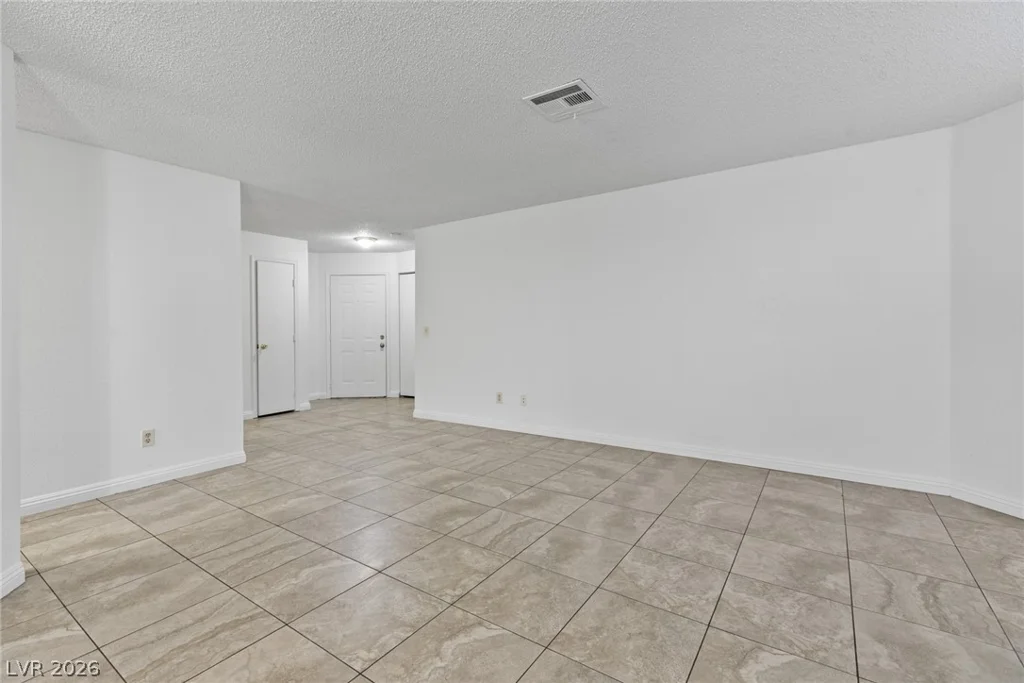 6863 Tamarus, Las Vegas, NV 89119