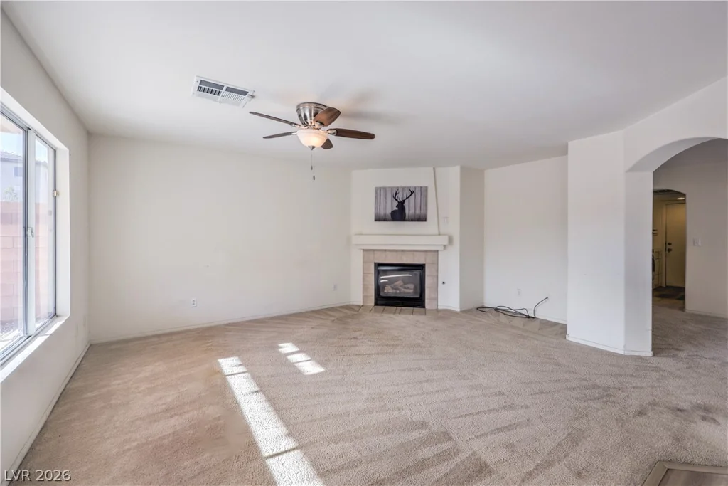 5761 Arrow Tree, Las Vegas, NV 89130