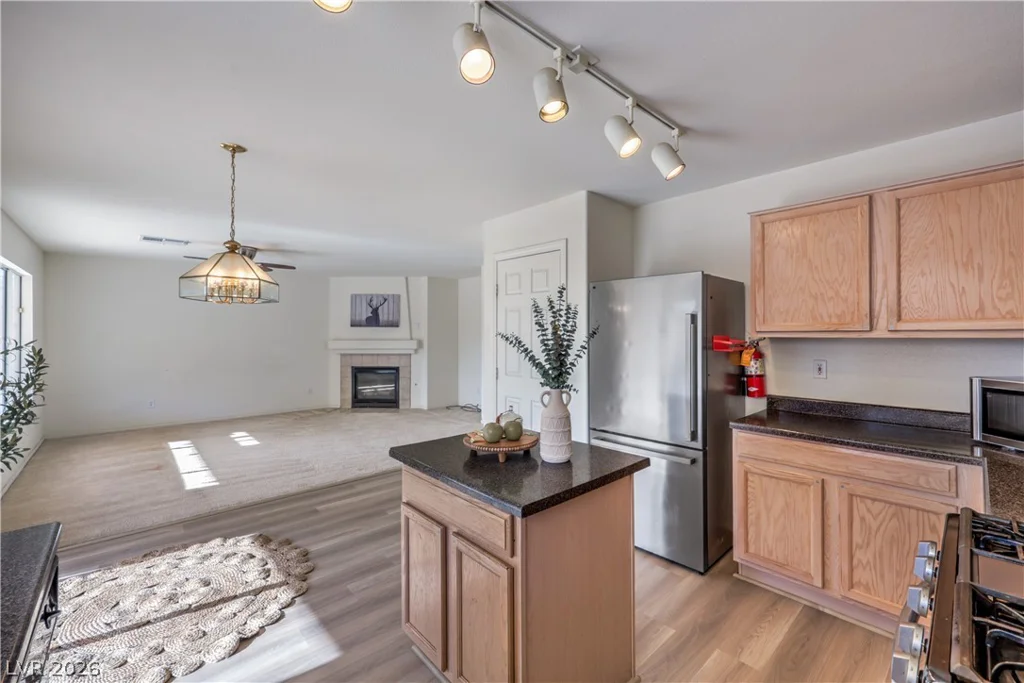 5761 Arrow Tree, Las Vegas, NV 89130