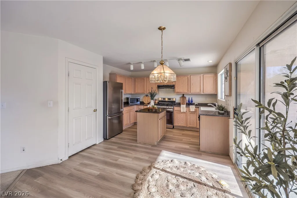 5761 Arrow Tree, Las Vegas, NV 89130