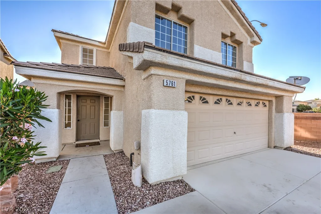 5761 Arrow Tree, Las Vegas, NV 89130